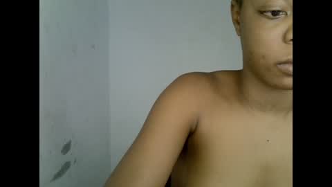 Snapshot of sexyxpeach chatting on July 2, 11:33 pm sexyxpeach online show from July 2, 11:33 pm