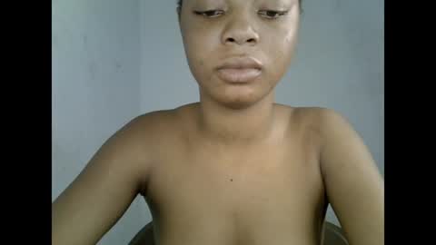 Snapshot of sexyxpeach chatting on July 18, 9:29 pm sexyxpeach online show from July 18, 9:29 pm