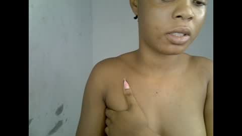 Snapshot of sexyxpeach chatting on July 22, 9:50 pm sexyxpeach online show from July 22, 9:50 pm
