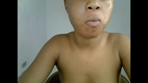 Snapshot of sexyxpeach chatting on July 23, 9:35 pm sexyxpeach online show from July 23, 9:35 pm