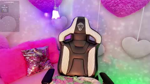 KATY  online show from February 10, 11:58 am