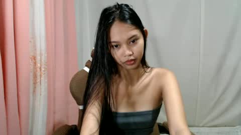 Snapshot of sexyy_monica chatting on July 9, 6:12 pm MONICA online show from July 9, 6:12 pm