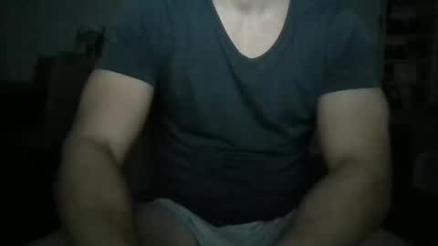 Snapshot of sexyyphilip chatting on May 11, 11:46 pm sexyyphilip online show from May 11, 11:46 pm