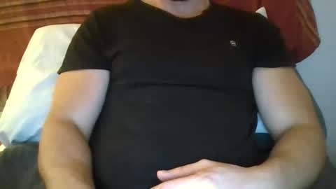 Snapshot of sexyyphilip chatting on May 18, 2:29 am sexyyphilip online show from May 18, 2:29 am