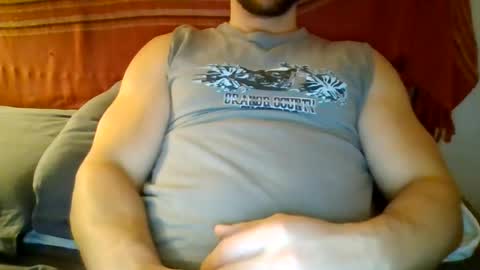 Snapshot of sexyyphilip chatting on June 12, 10:41 pm sexyyphilip online show from June 12, 10:41 pm