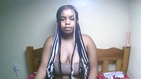 Snapshot of sexyyred_ chatting on May 16, 10:41 pm sexyyred_ online show from May 16, 10:41 pm