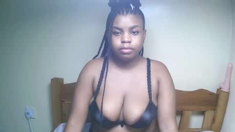 Snapshot of sexyyred_ chatting on May 20, 6:36 pm sexyyred_ online show from May 20, 6:36 pm