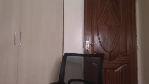 Snapshot of sexyyypetite chatting on November 8, 7:45 pm SEXYPETITE online show from November 8, 7:45 pm