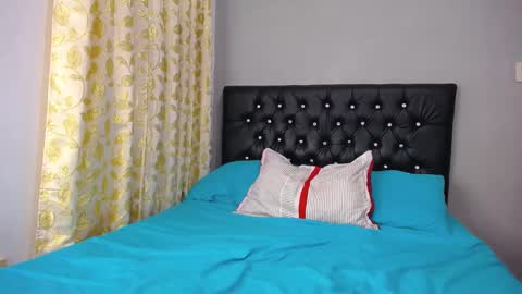 Snapshot of sexyzahara_h chatting on December 2, 2:53 am zahara online show from December 2, 2:53 am