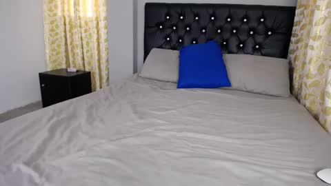 Snapshot of sexyzahara_h chatting on February 7, 2:47 pm zahara online show from February 7, 2:47 pm