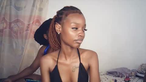 sexyzuriel online show from February 26, 10:53 pm