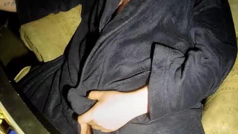 Snapshot of sexzilla15 chatting on March 8, 9:02 am no face online show from March 8, 9:02 am