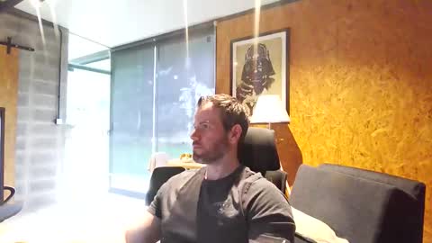 shad0w_hunter online show from April 16, 1:45 pm