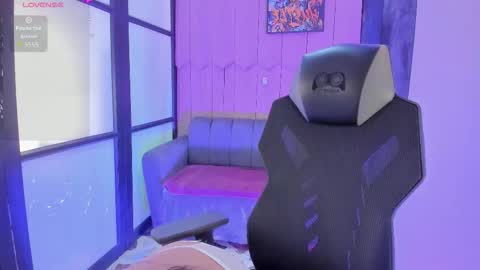 Liz online show from February 12, 11:00 pm