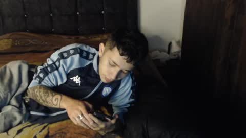 Snapshot of shadow_men_ chatting on April 22, 6:27 am james online show from April 22, 6:27 am