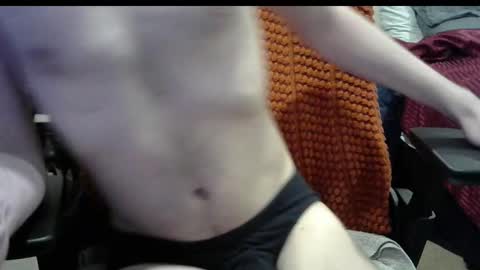 Snapshot of shadow_puppet chatting on October 26, 8:37 pm shadow_puppet online show from October 26, 8:37 pm