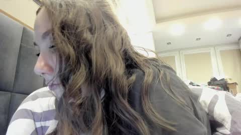 Snapshot of shadow_raffi chatting on March 8, 2:30 pm shadow_raffi online show from March 8, 2:30 pm