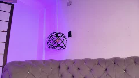 Snapshot of shadowlune chatting on May 24, 8:14 pm shadowlune online show from May 24, 8:14 pm