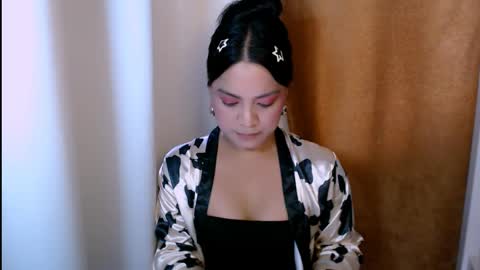 shadowseductress online show from March 28, 12:10 am