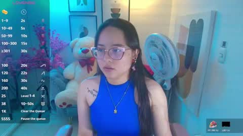 Snapshot of shady_bug chatting on June 20, 7:38 pm Shady online show from June 20, 7:38 pm