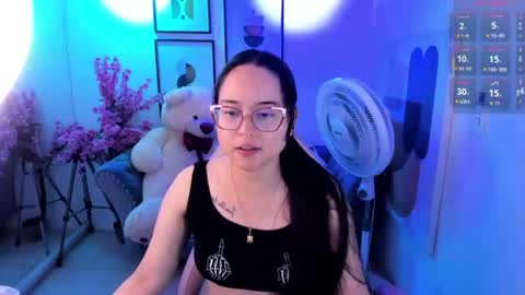 Snapshot of shady_bug chatting on July 10, 9:17 pm Shady online show from July 10, 9:17 pm