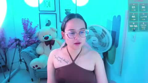 Snapshot of shady_bug chatting on July 12, 12:29 pm Shady online show from July 12, 12:29 pm