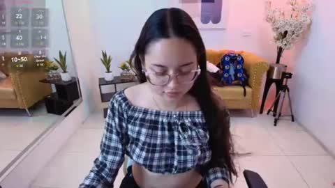 Snapshot of shady_bug chatting on July 16, 8:15 pm Shady online show from July 16, 8:15 pm
