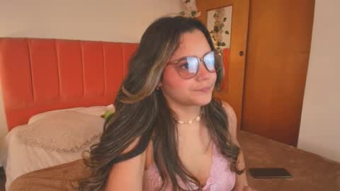 Snapshot of shadya_ chatting on May 1, 3:22 am Shadya online show from May 1, 3:22 am