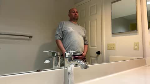 shadystl online show from March 18, 8:17 am