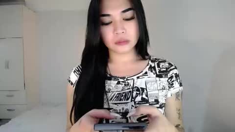Snapshot of shaggynm505 chatting on May 17, 7:17 am Beautiful Angel online show from May 17, 7:17 am