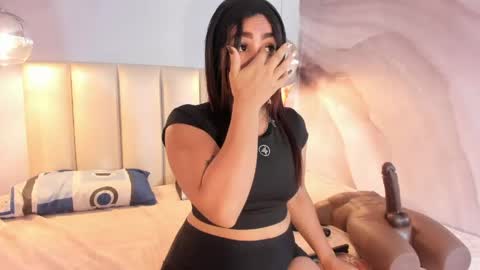 Snapshot of shaidy_scott chatting on May 9, 7:41 pm shaidy_scott online show from May 9, 7:41 pm