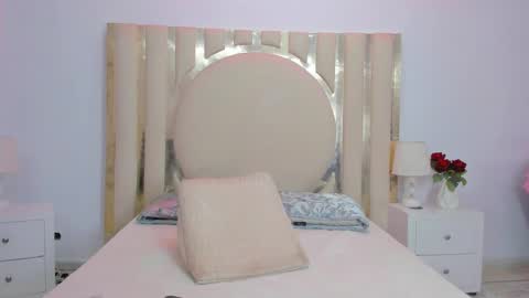 Snapshot of shainabonne chatting on January 7, 11:03 pm Shaina online show from January 7, 11:03 pm