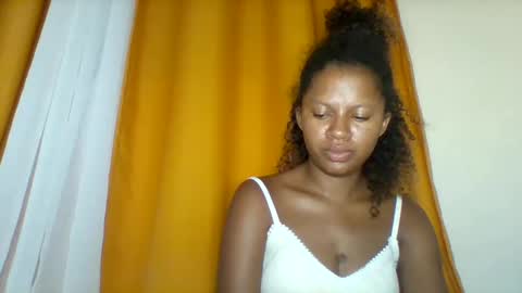 shainnah online show from November 27, 3:36 pm