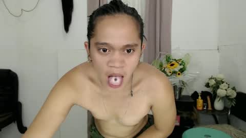 Snapshot of shaira_fucker chatting on June 23, 7:39 am shaira_fucker online show from June 23, 7:39 am