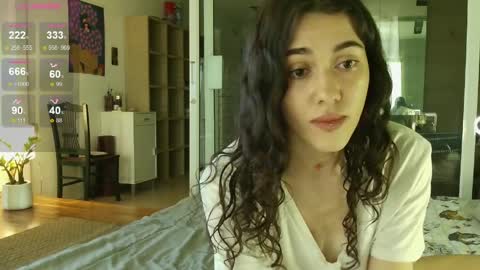 Snapshot of shamahasla chatting on April 1, 2:12 am Sade online show from April 1, 2:12 am