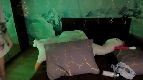 Snapshot of shameles_pussy chatting on January 24, 8:11 pm shameles_pussy online show from January 24, 8:11 pm