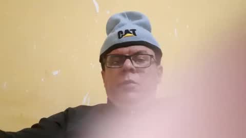 Snapshot of shams9999 chatting on February 25, 7:01 pm shams9999 online show from February 25, 7:01 pm