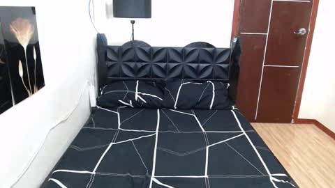 shane_018 online show from March 5, 2:51 am