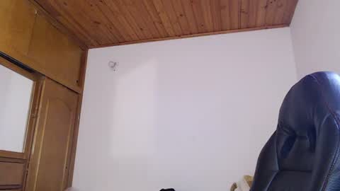 Snapshot of shanel_lozano chatting on June 17, 7:37 pm shanel_lozano online show from June 17, 7:37 pm