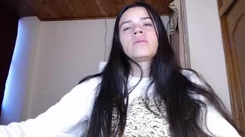 Snapshot of shanel_lozano chatting on July 27, 11:12 pm shanel_lozano online show from July 27, 11:12 pm