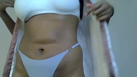 shanizz online show from November 14, 4:00 am