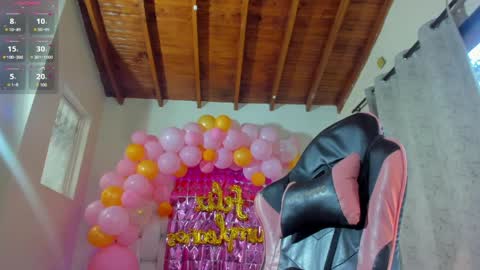 Shana online show from April 1, 2:58 pm