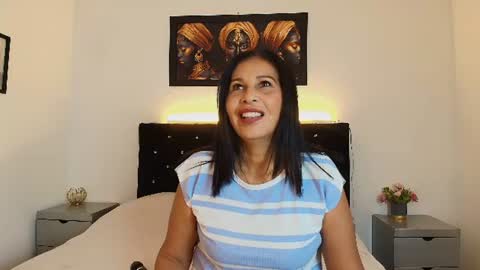 Snapshot of shanon_mature_ chatting on June 24, 7:24 pm Shanon online show from June 24, 7:24 pm