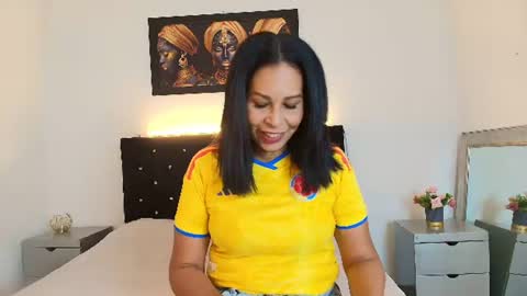 Snapshot of shanon_mature_ chatting on July 3, 7:09 pm Shanon online show from July 3, 7:09 pm
