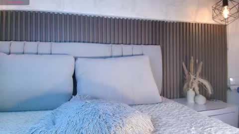 SHANON online show from March 7, 6:27 pm