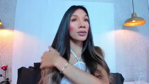 Snapshot of shantal_ferrer3 chatting on June 20, 1:30 am shantal_ferrer3 online show from June 20, 1:30 am