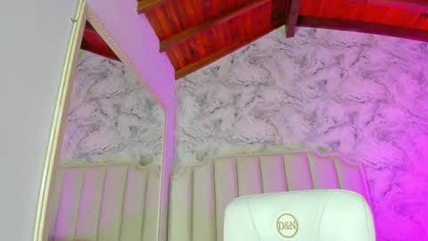 Shantal online show from February 26, 9:08 am