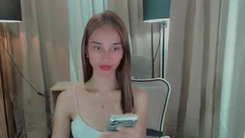 Snapshot of shantallfuckdoll chatting on June 4, 7:03 am shantallfuckdoll online show from June 4, 7:03 am