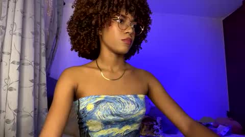 Snapshot of shantalwilliams chatting on January 29, 1:48 am shantalwilliams online show from January 29, 1:48 am