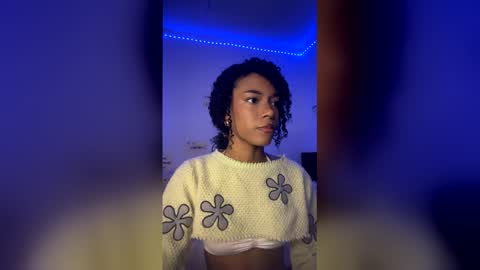 Snapshot of shantalwilliams chatting on May 14, 10:27 pm shantalwilliams online show from May 14, 10:27 pm